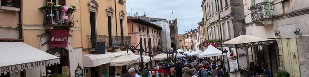 Soave in fiore e Streetfood 2018 .
